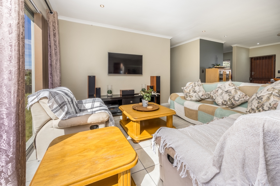 4 Bedroom Property for Sale in Rouxville Western Cape